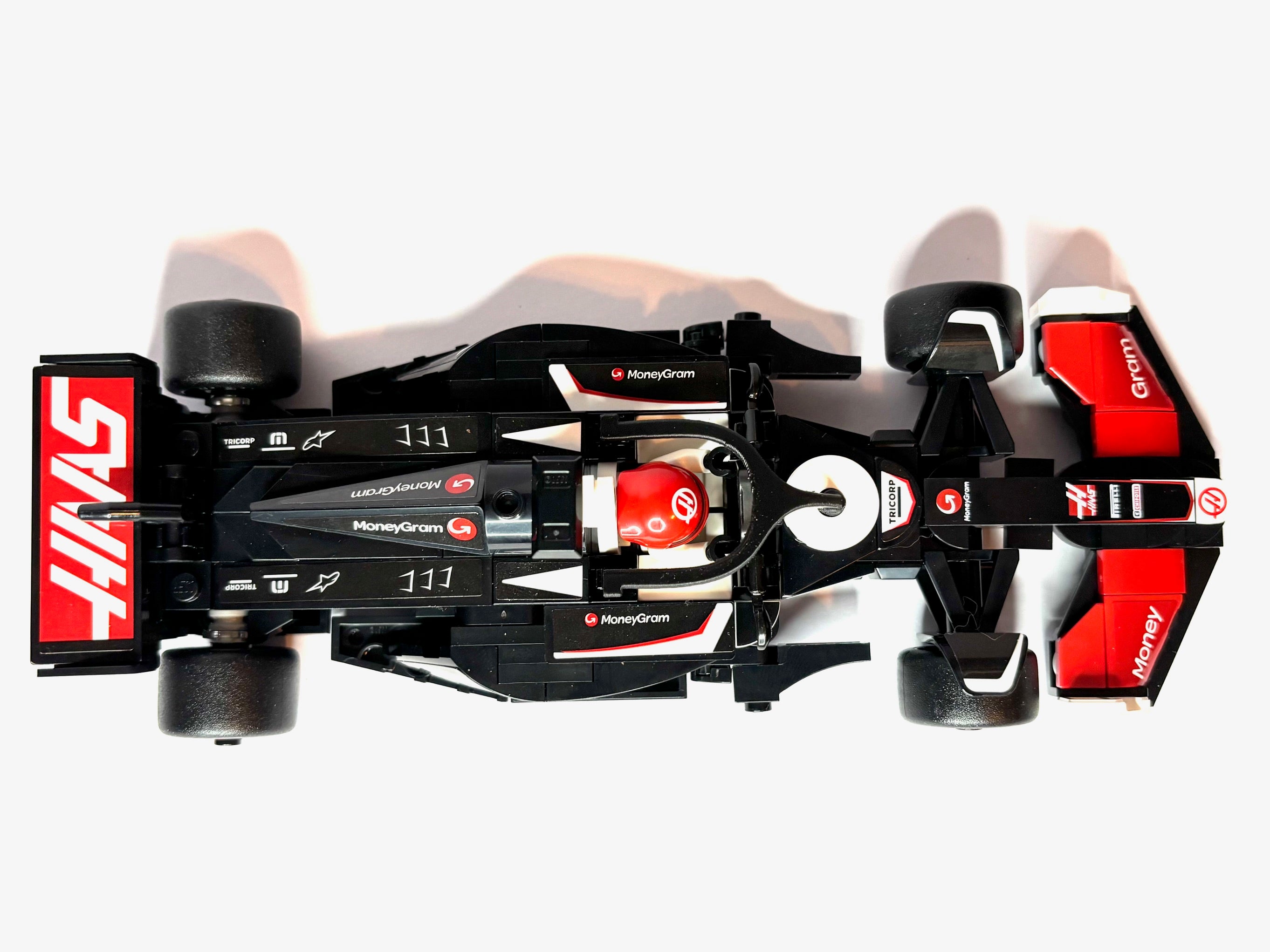 Lego Speed Champions - MoneyGram Haas F1® Team VF-24 Race Car #77250 - Upgraded Halo